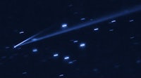 an image of a comet in the sky